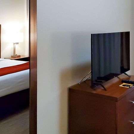 Comfort Inn & Suites Tempe Phoenix Sky Harbor Airport ภายนอก รูปภาพ