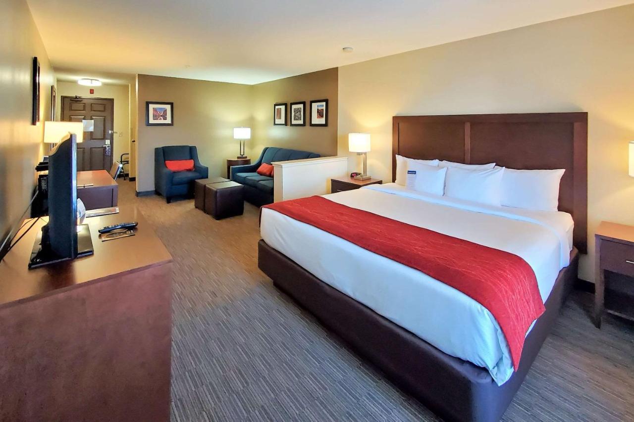 Comfort Inn & Suites Tempe Phoenix Sky Harbor Airport ภายนอก รูปภาพ